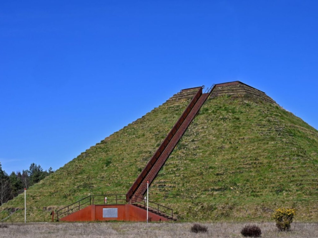 Ida: Stairway to Heaven, Led Zeppelin